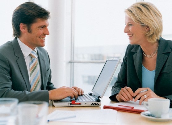 Quan hệ đối tác & khách hàng