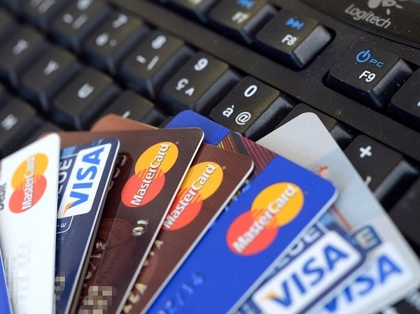 Chi phí làm thẻ tạm trú, visa cho người lao động nước ngoài